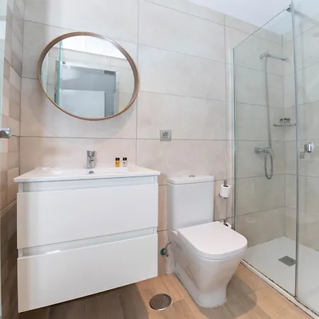 Sholeo La Cicer Flats *